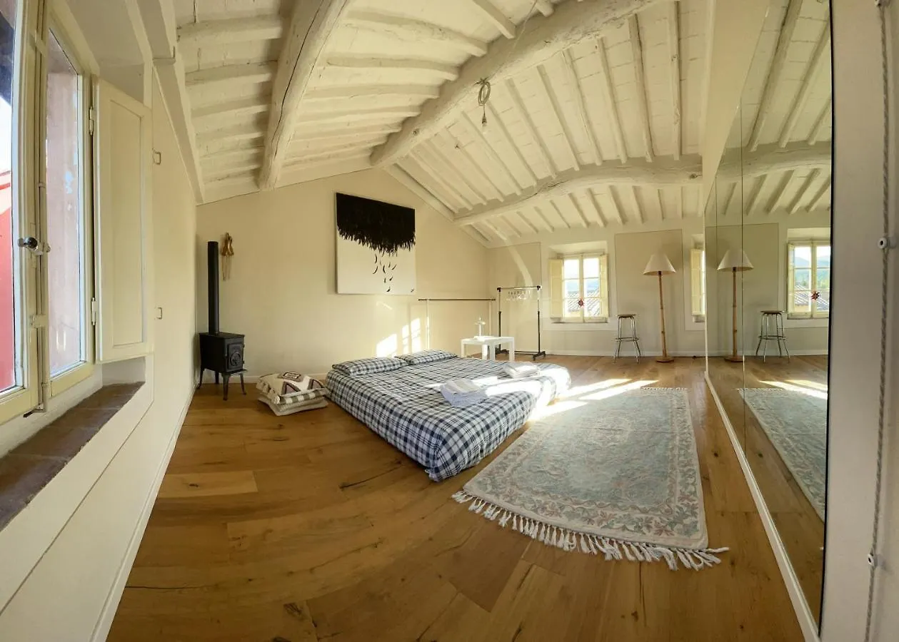 Homestay La Dimora Di Corte A Lucca Apartment